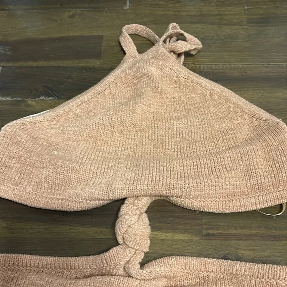 Isalis Halter Cut Out Mini Dress Knit Knot Sexy Beachy Open Sides M - Picture 2 of 6